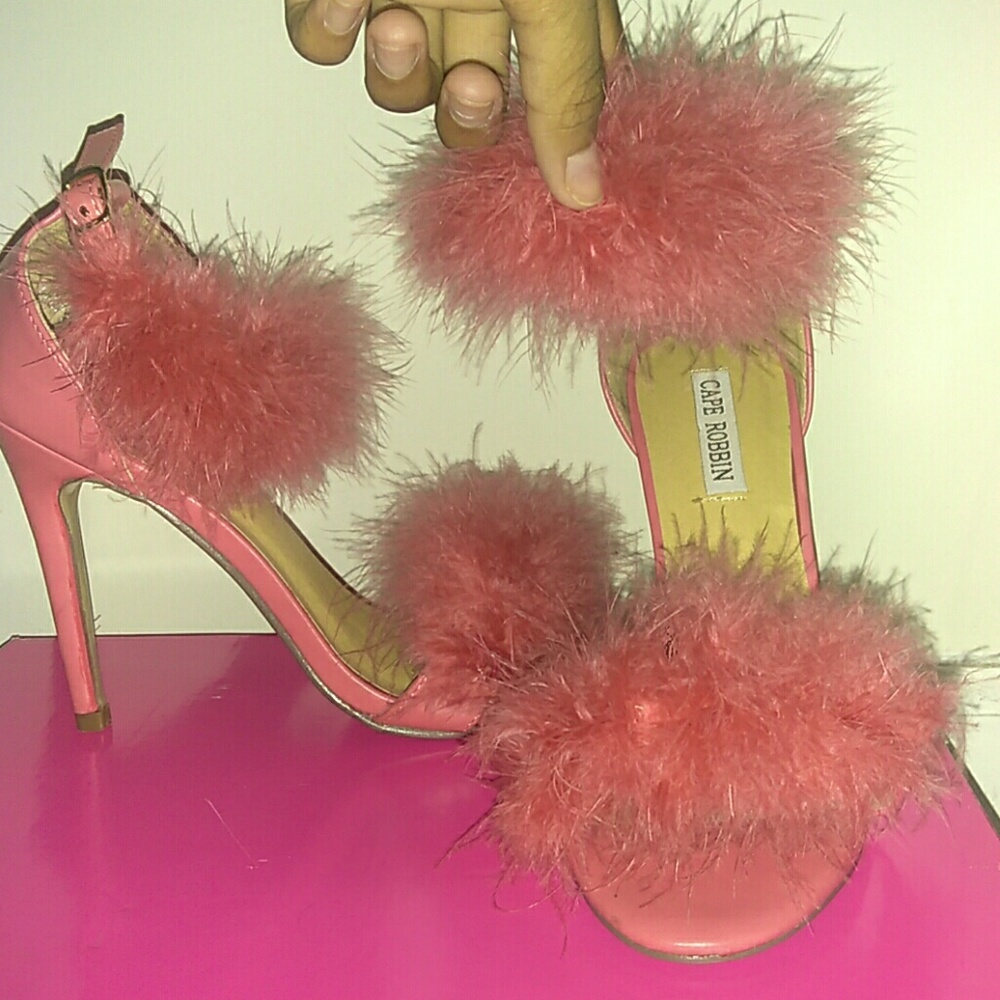 Plus sandal hheels